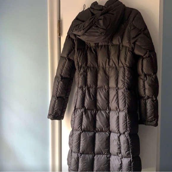 North Face Metropolis Down Parka Coat - Picture 2 of 8